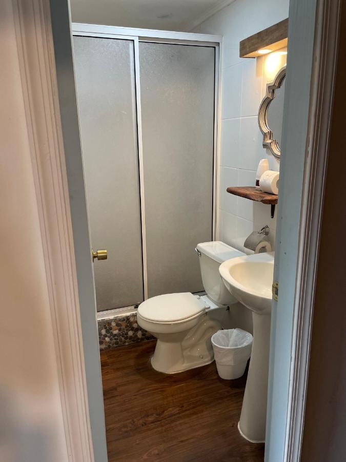 3 Arriendo Habitacion Doble Con Bano Privado De Ex Hotel Puerto Varas Zewnętrze zdjęcie